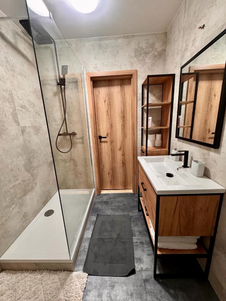 Camphouse Villa Chvalšiny Екстериор снимка